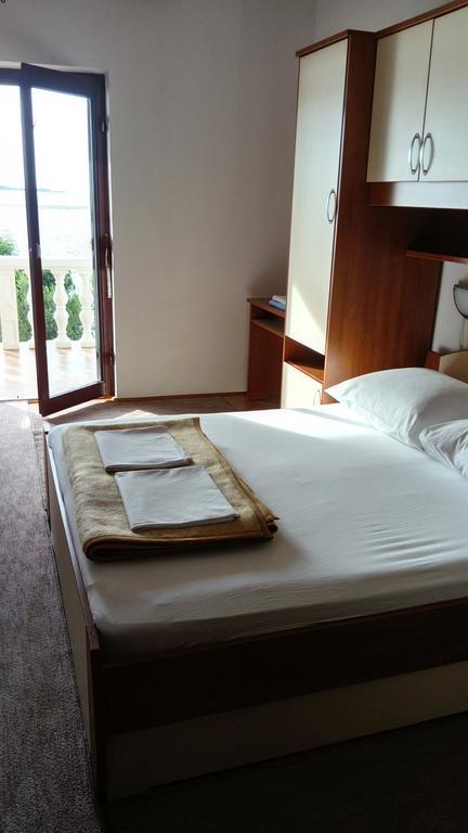 Apartments Branko Nin Room photo