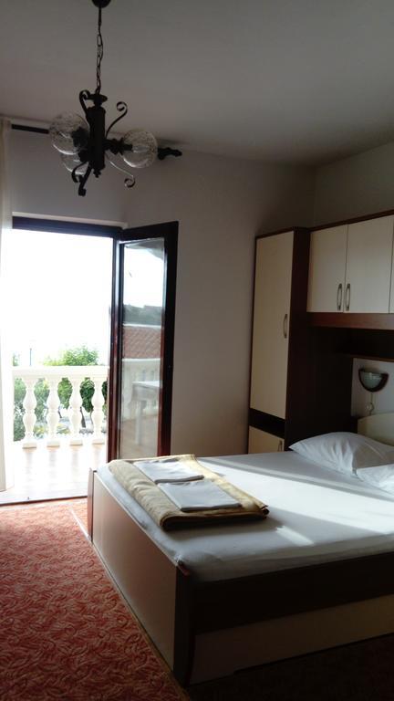 Apartments Branko Nin Room photo