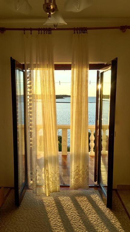 Apartments Branko Nin Room photo