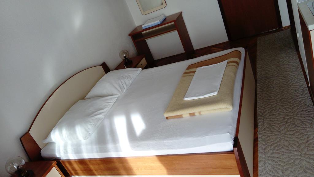 Apartments Branko Nin Room photo